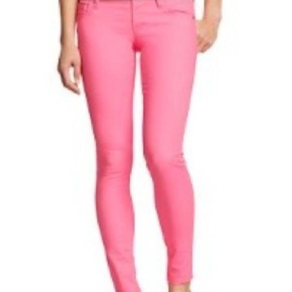 AE pink stretch skinny pants.