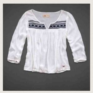 Reserved Bundle Hollister tops
