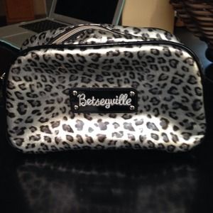 Betseyville makeup bag