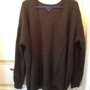 Super comfy Olive green cardigan 😍