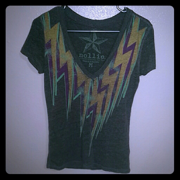 Nollie V-neck
