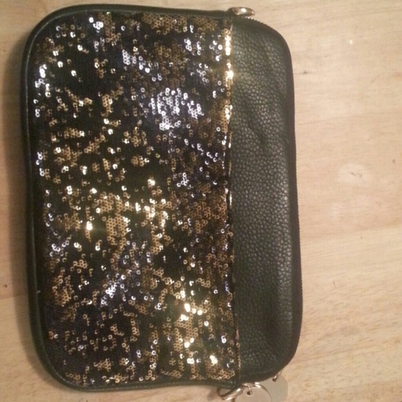 Deux lux cheetah felix  ipad  sleeve