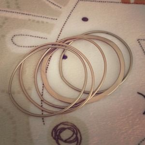 5 pieces set bangles, gold colour