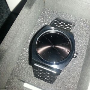 Mens Nixon watch
