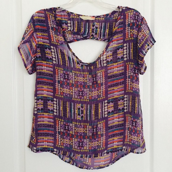 🔴🔴SOLD🔴🔴Aztec chiffon top