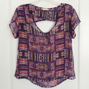 🔴🔴SOLD🔴🔴Aztec chiffon top