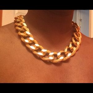 Part etched chain link necklace and earring set