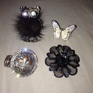 BUNDLE OF FOUR VERY UNIQUE RINGS