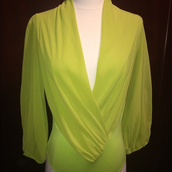 Hot Miami style low plunge line top - Picture 1 of 3