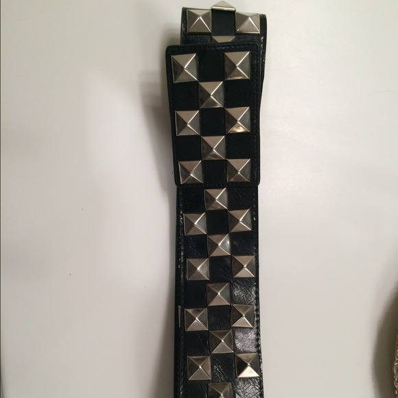 Pinkyotto black with silver studs belt REDUCED!!