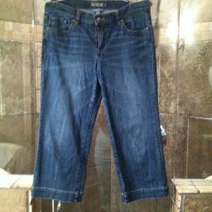 REDUCED!!! New York & Co crop pants