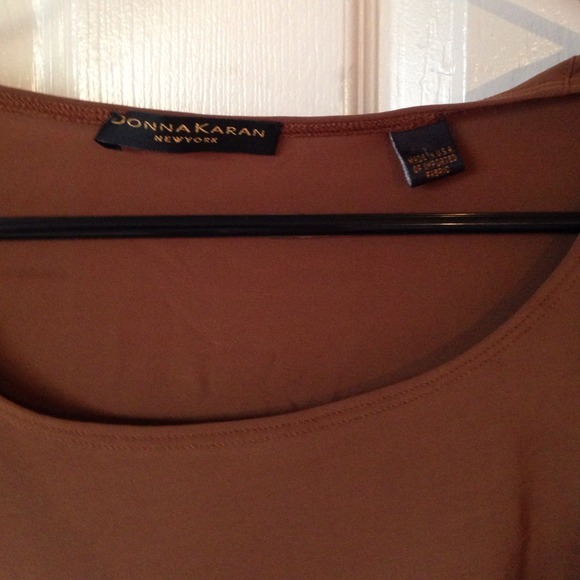 Top - Picture 2 of 2