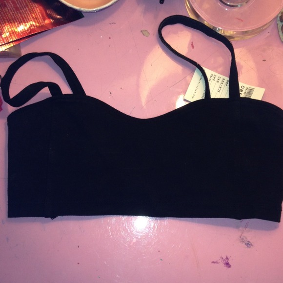 Brandy Melville Black Chiyo Bralette NWT