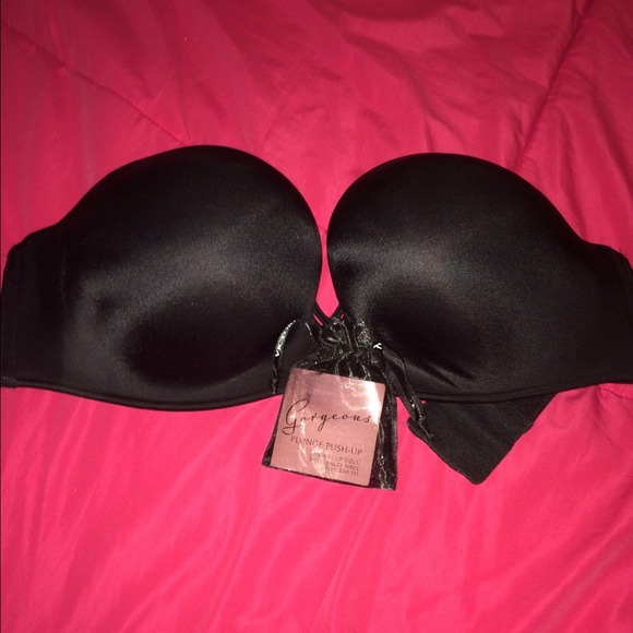 Victoria's Secret add 2 cups Bra