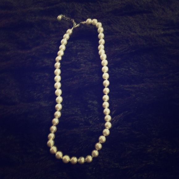 Short pearl necklace😘