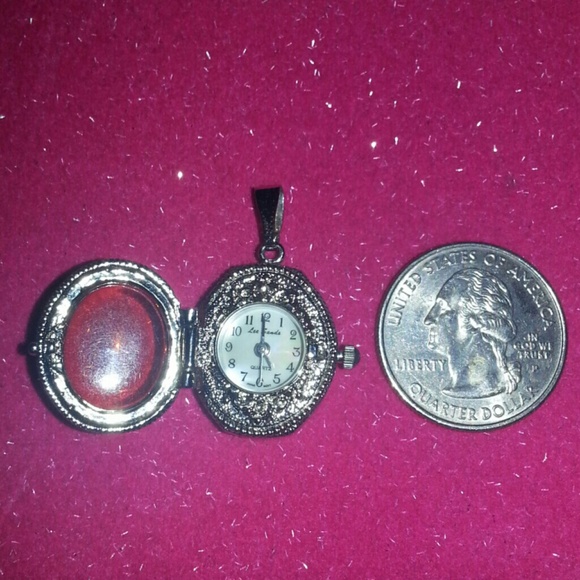 Locket watch - Picture 4 of 4