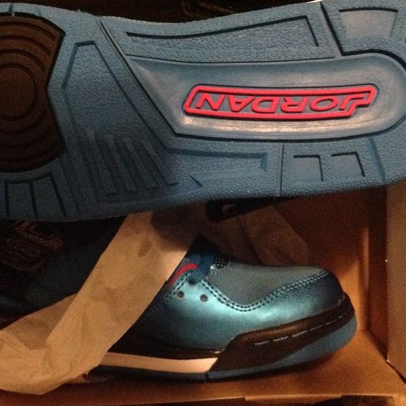 Sold - Picture 2 of 3