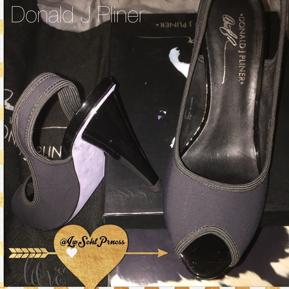 🎉HP🎉 Donald J Pliner Crepe/Patent heels - Picture 1 of 4