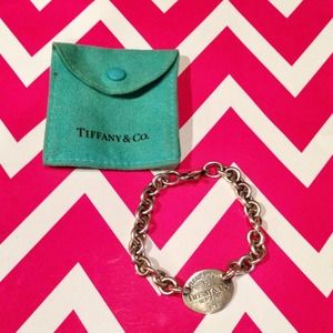 Return to Tiffany & Co bracelet