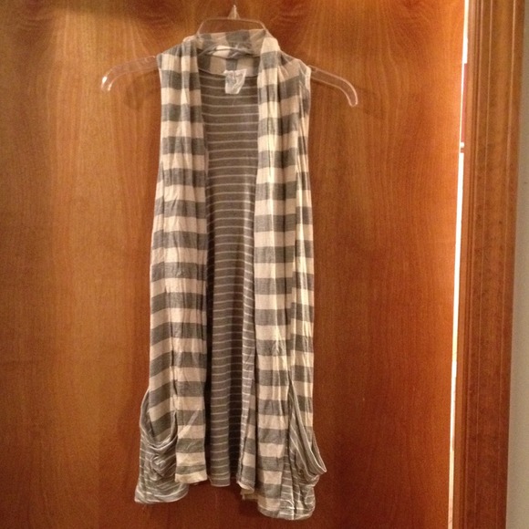 Cute sleeveless top