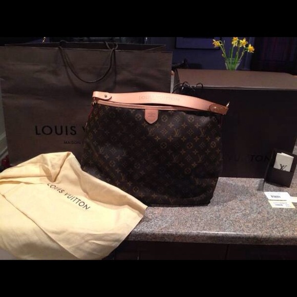 100% Authentic Louis Vuitton Delightful MM