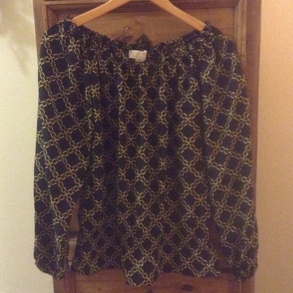 Michael Kors shirt size small only worn once