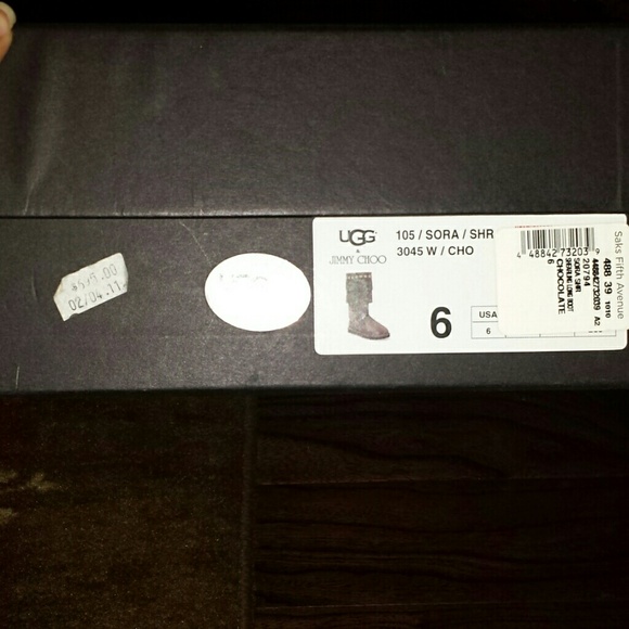 Jimmy choo uggs! Retail $695 pp $250 - Picture 3 of 3
