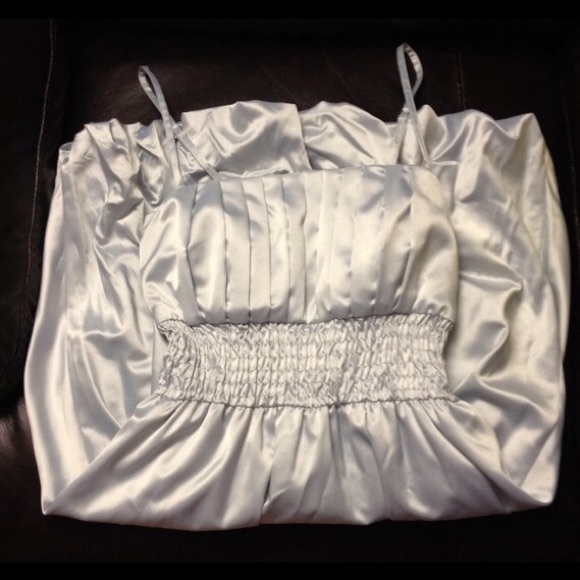 NWT UCB Blue Satin Prom/Evening/Party Dress Size M - Picture 2 of 4