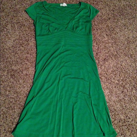 Ann Taylor Loft Kelly green dress