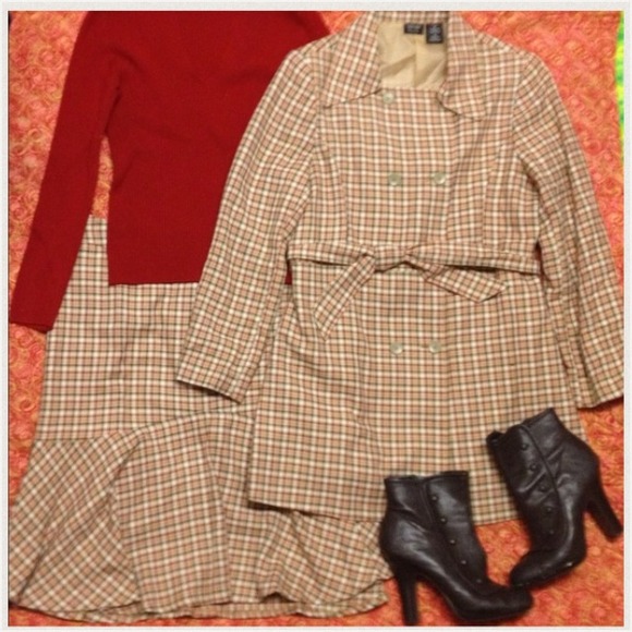 Retro Peach& red Plaid trench coat & skirt suit - Picture 4 of 4