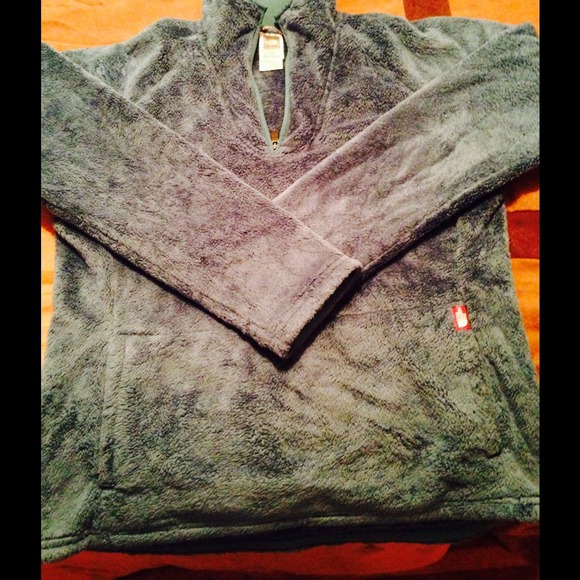 North face half zip pullover