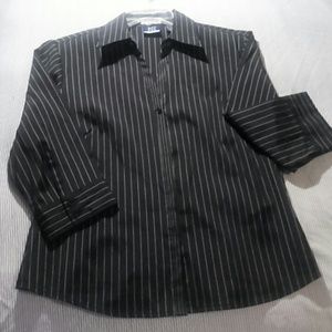 Black & white pinstriped fitted blouse