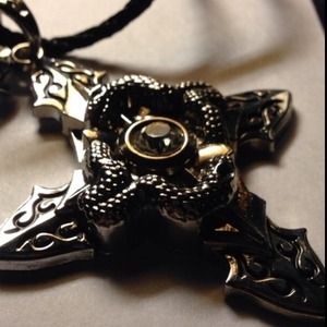 🎱Beautiful Men's knife/star dragon pendant🎱