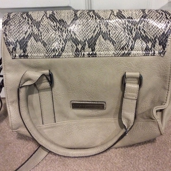 BCBG snake print satchel - Picture 3 of 4