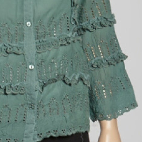 Sea foam button up top - Picture 2 of 3