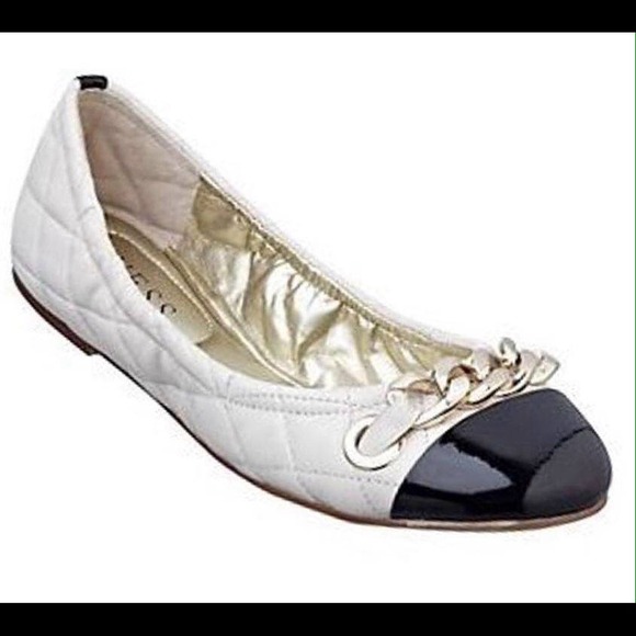Georgeous GUESS quilted ballet flats