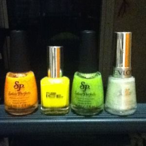 Nail polish bundle