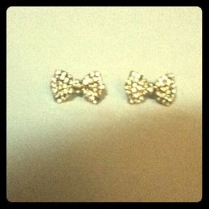 Crystal bow earrings