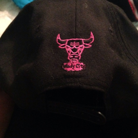 SnapBack - Picture 3 of 4