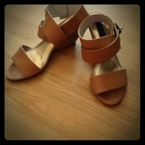 Steve Madden trendy low wedge cognac 8.5