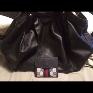 Vintage Authentic Gucci wallet