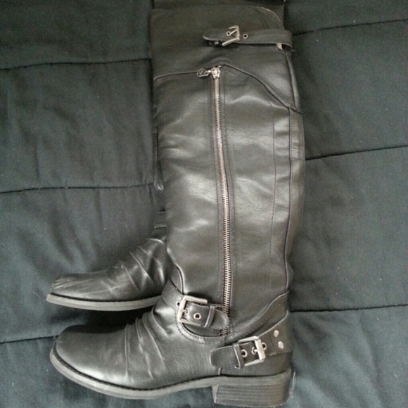 Black boots