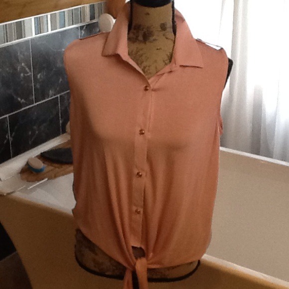 Pretty top for summer