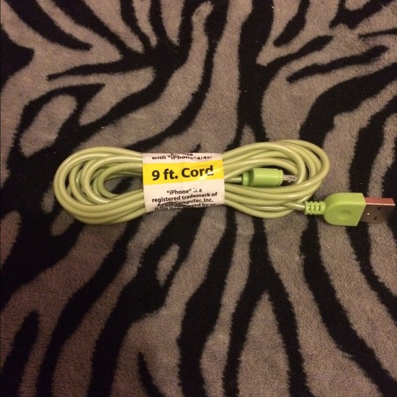 Accessories - Glow in the dark iPhone 4 / 4s iPod ipad charger