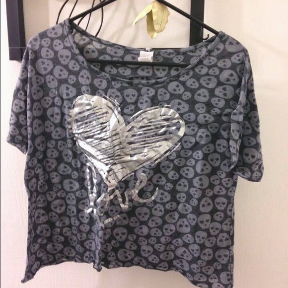 Skull and heart top