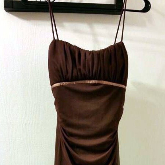Brown dress