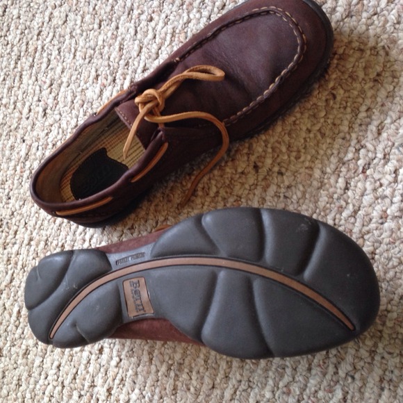 Born Brand all Leather woman's size 8