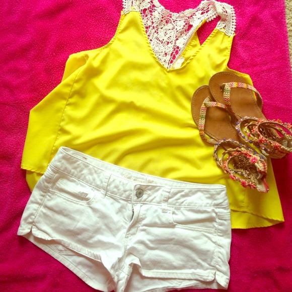 American Eagle White Shorts