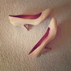 Vince Camuto Nude Pump Sz 9