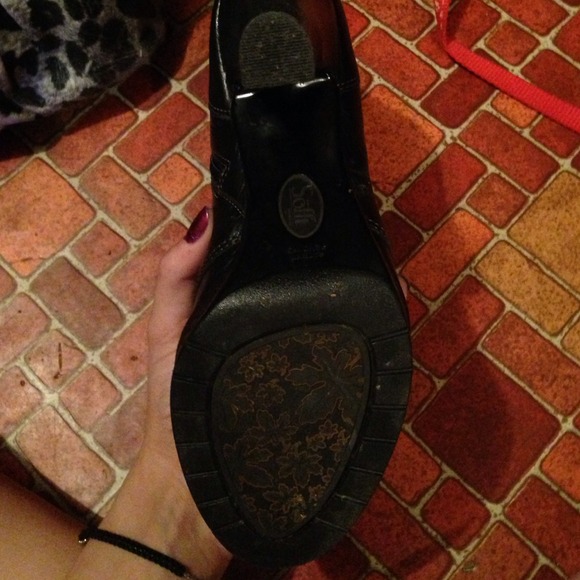 Black leather boots! - Picture 4 of 4